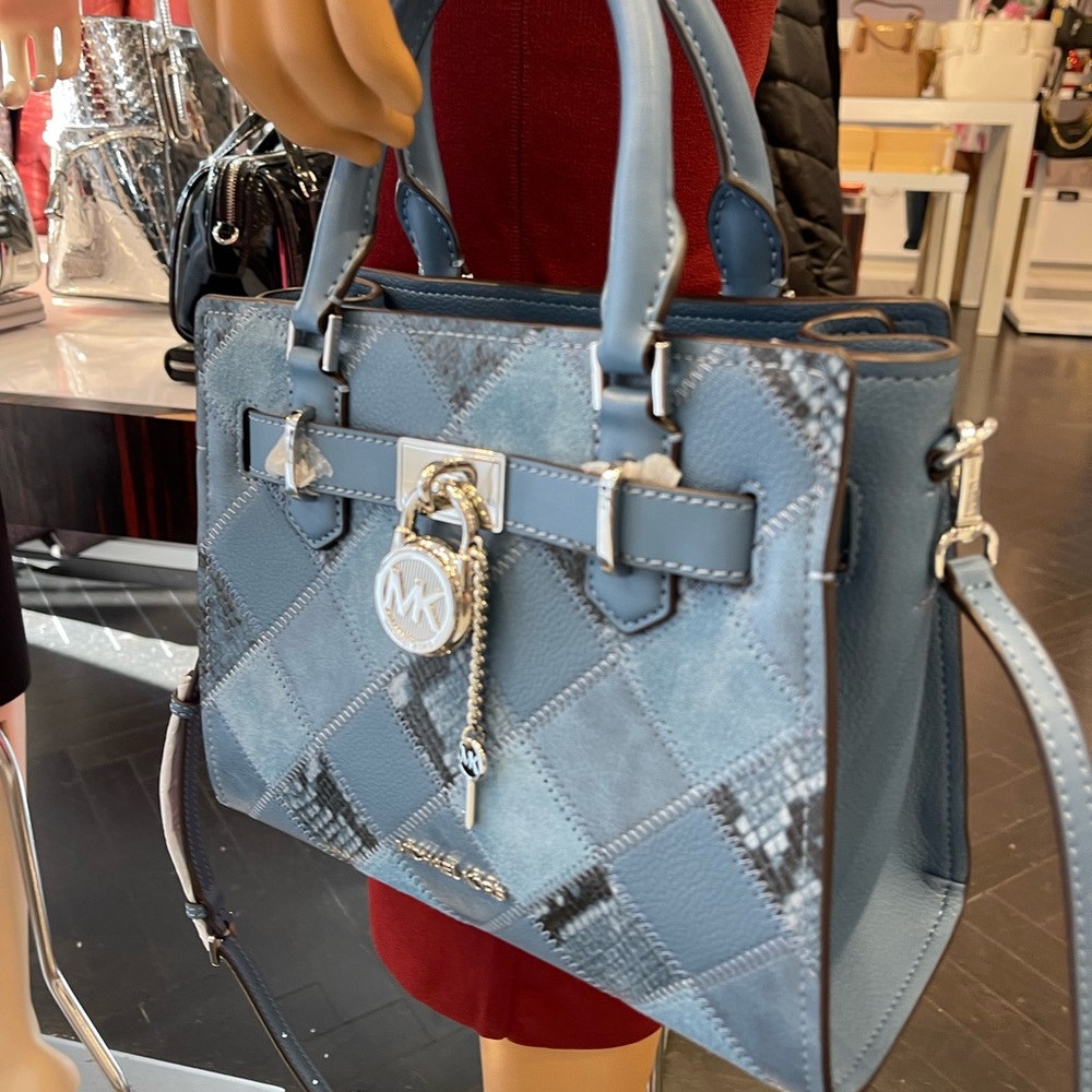 MICHAEL KORS Hamilton Small Patchwork Satchel Crossbody Bag
Cornflower
NWT - Picture 5 of 16